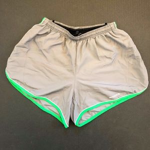 Brooks Lined Infiniti Notch Running Short